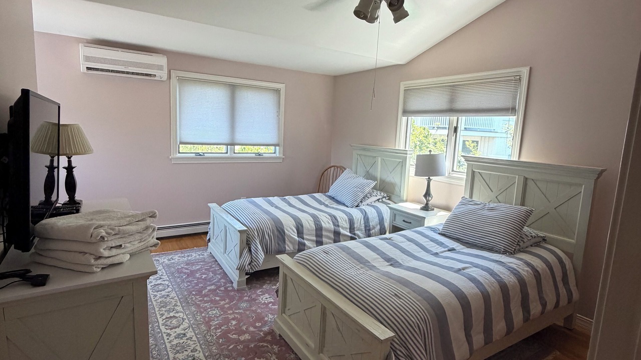 Photo of Bedroom in Cape Neddick