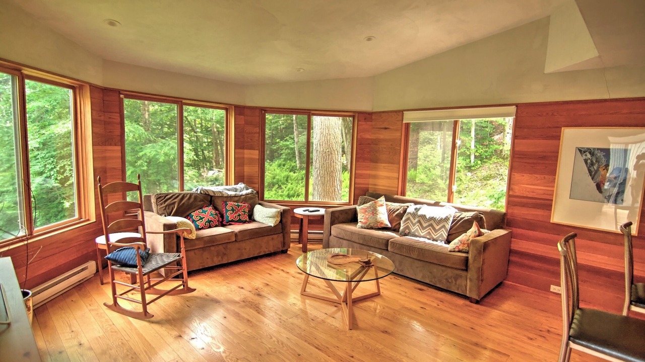 Photo of Livingroom in Londonderry