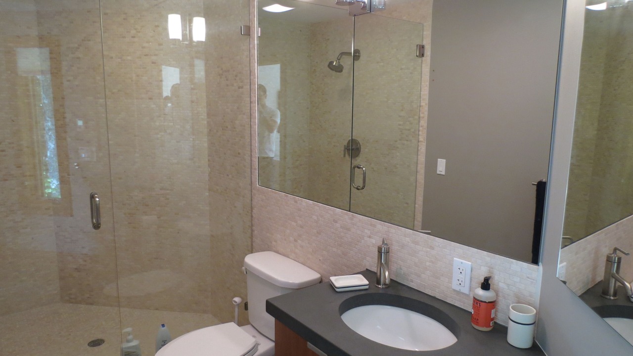 Photo of Bathroom in Londonderry