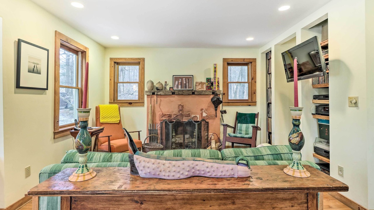 Photo of Bedroom in Monterey