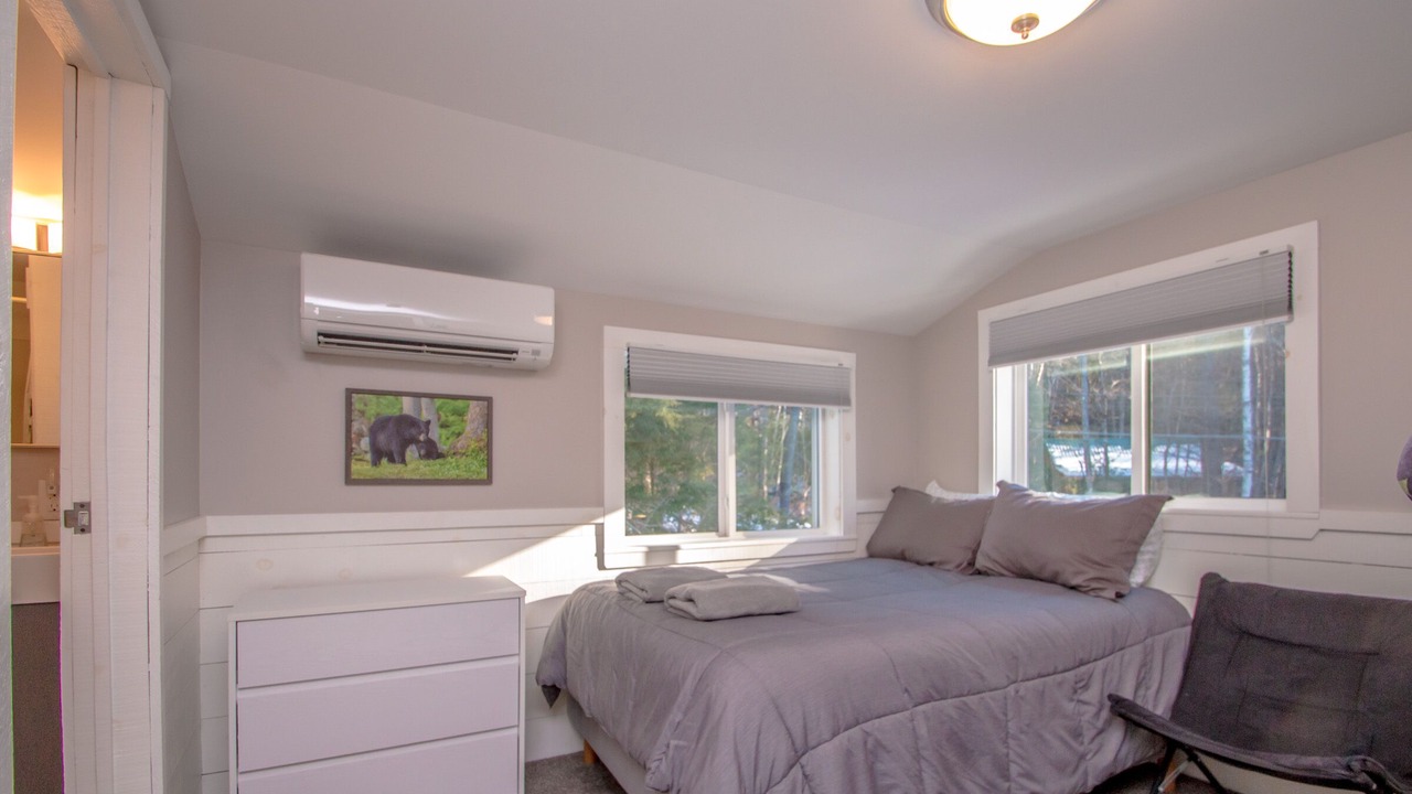Photo of Bedroom in Alpine Village
