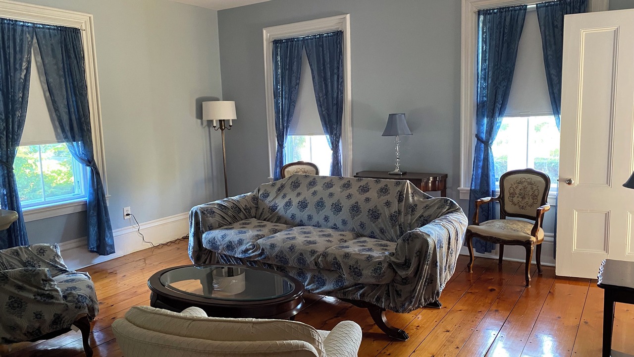 Photo of Livingroom in West Dennis