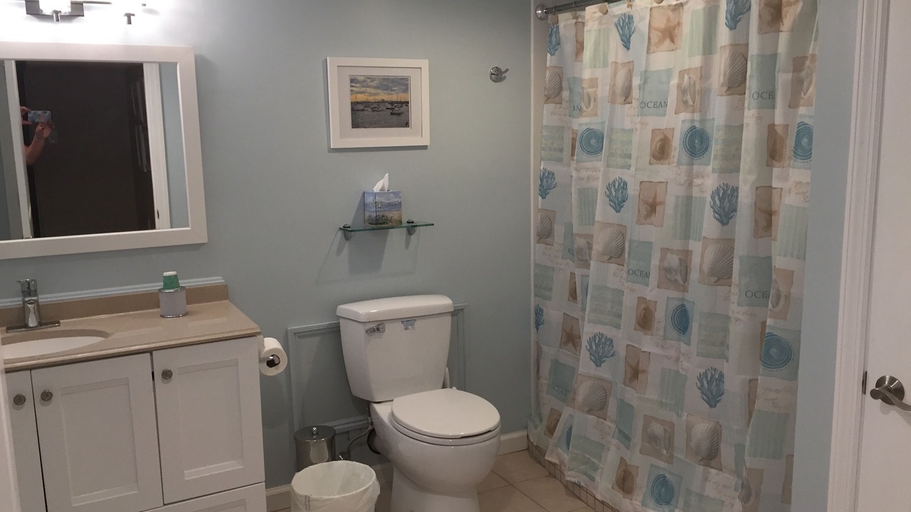 Photo of Bathroom in Easton's Point