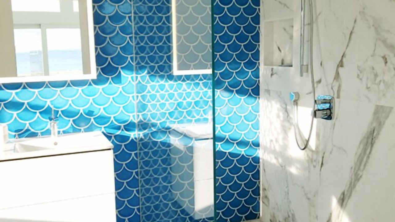 Photo of Bathroom in Commercial Street