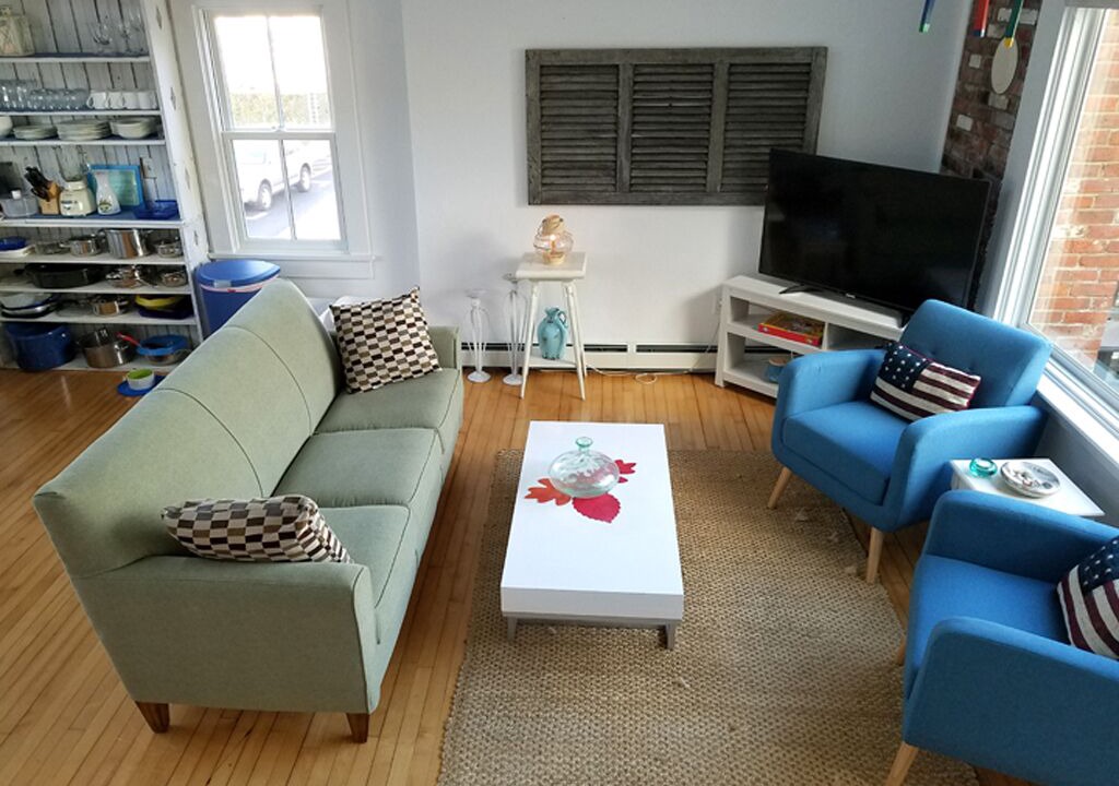 Photo of Livingroom in Commercial Street