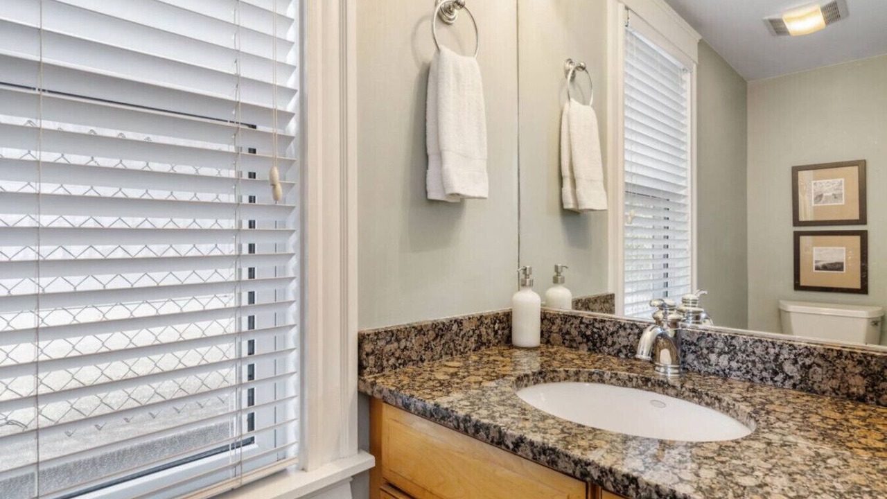 Photo of Bathroom in Ogunquit