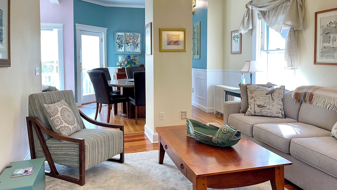 Photo of Bedroom in Top of the Hill