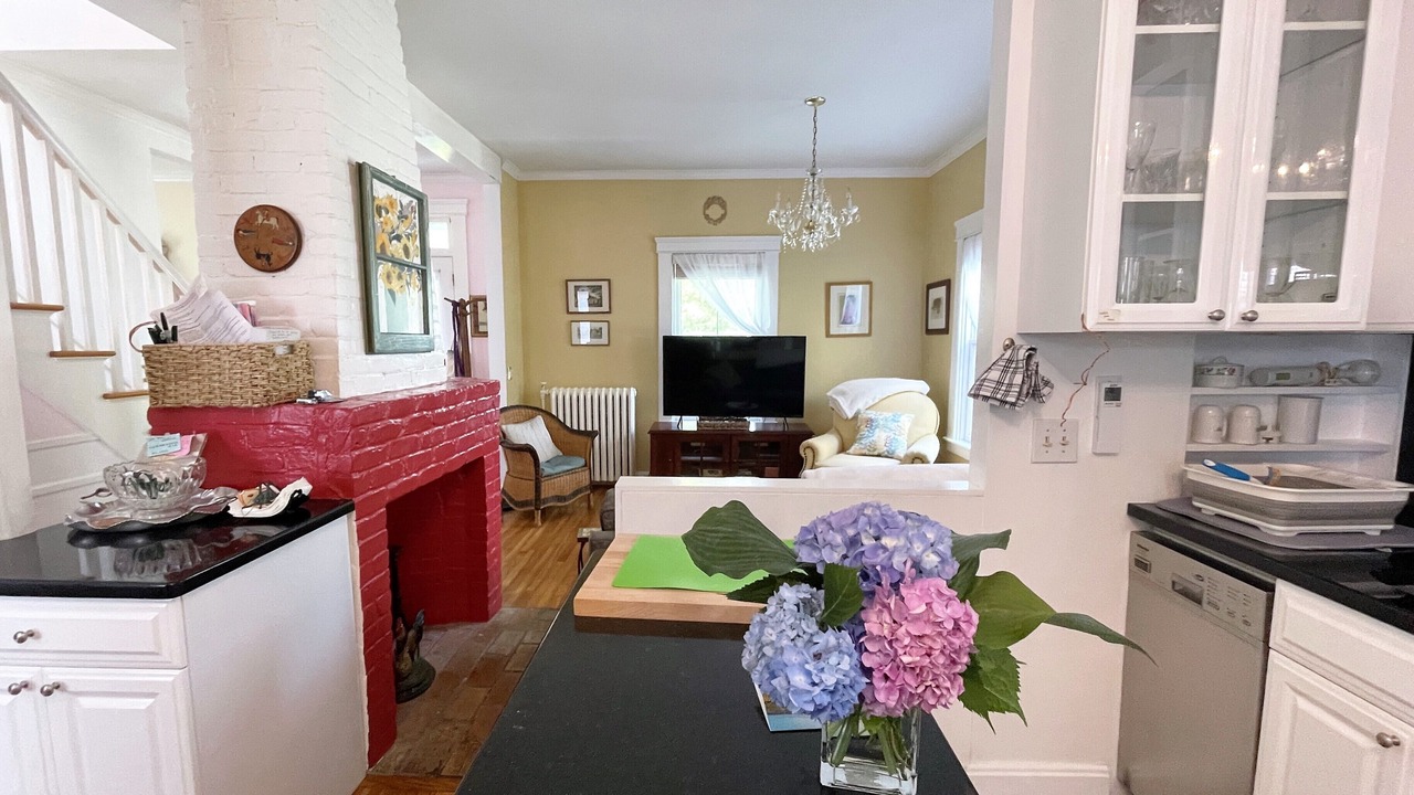 Photo of Bedroom in Top of the Hill