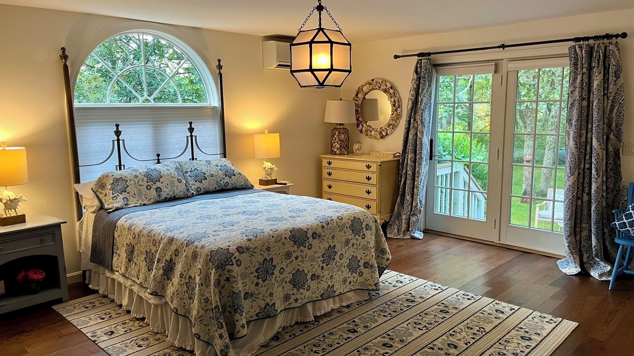 Photo of Bedroom in West Tisbury