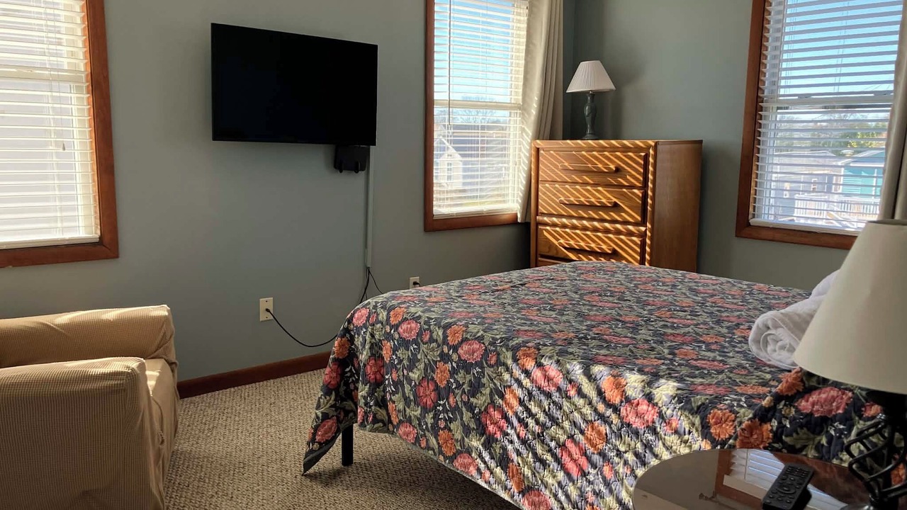 Photo of Bedroom in Eastward Look