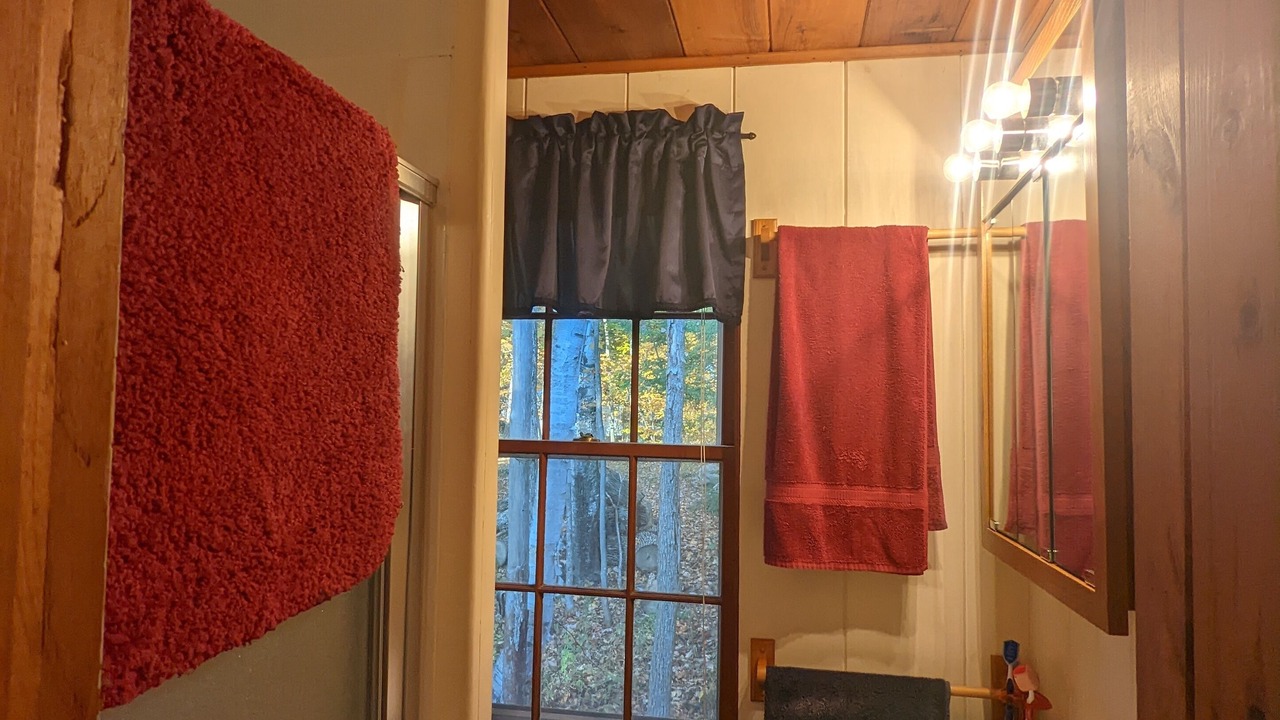 Photo of Bathroom in Center Tuftonboro