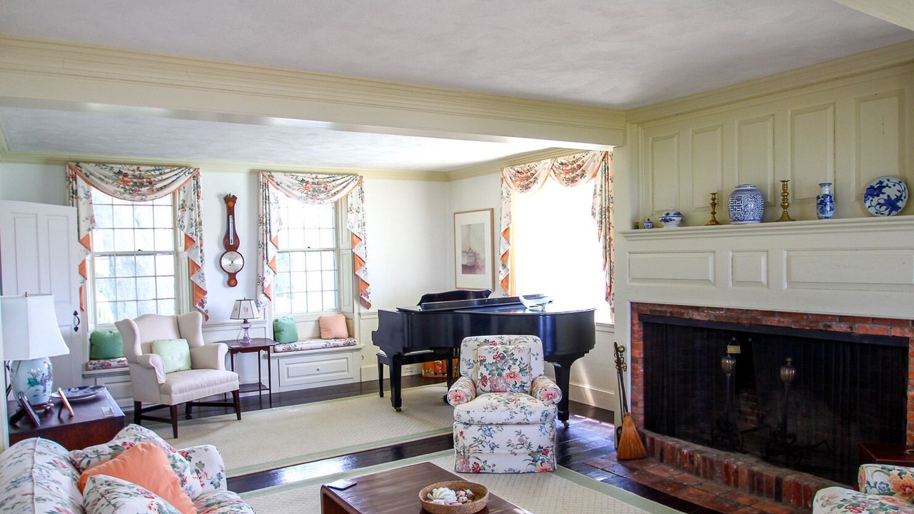 Photo of Livingroom in North Chatham