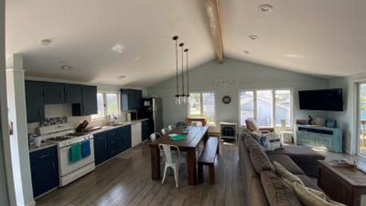Photo of Livingroom in High Bar Harbor