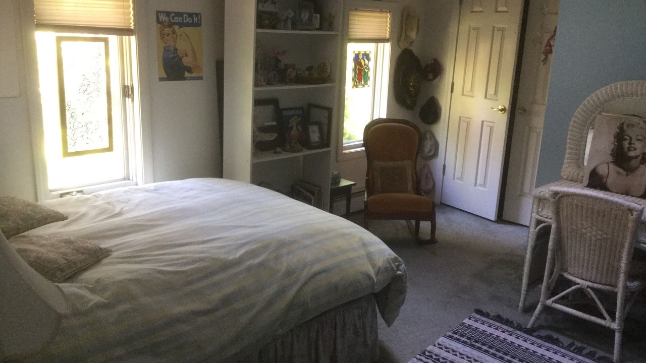 Photo of Bedroom in Deep River Center
