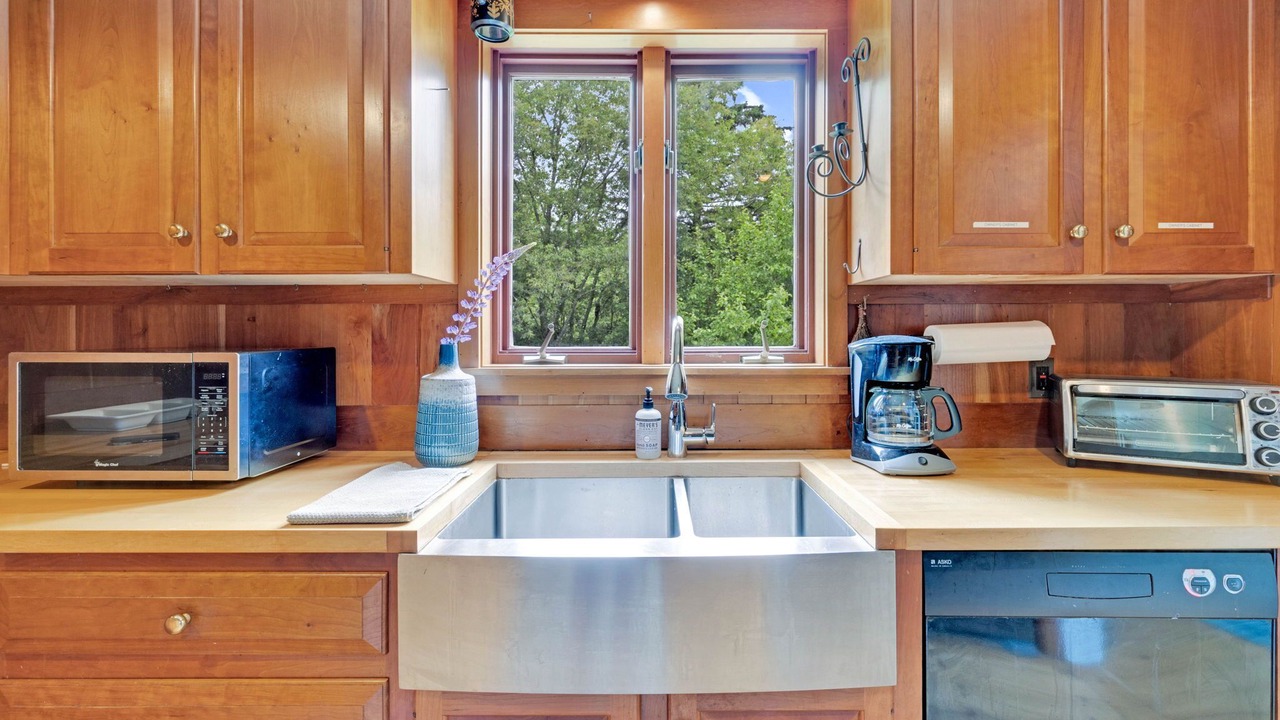 Photo of Kitchen in Seal Cove
