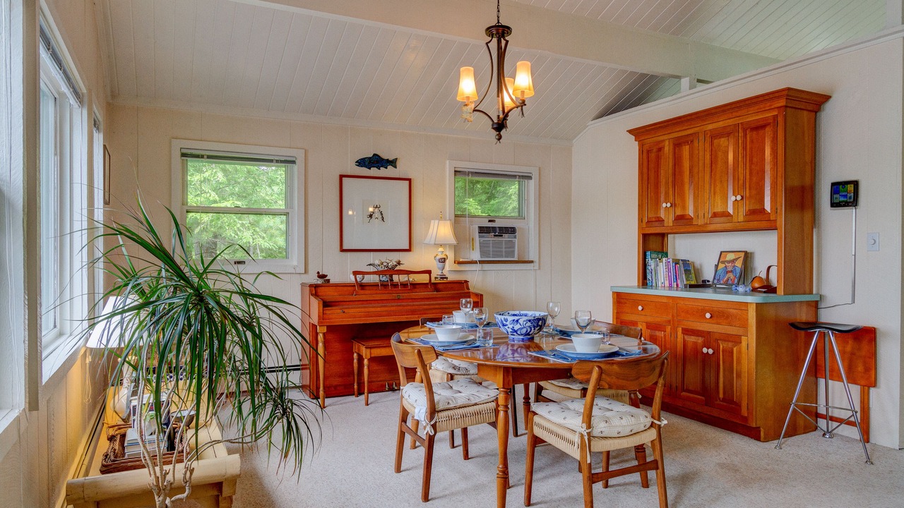 Photo of Livingroom in Barrington