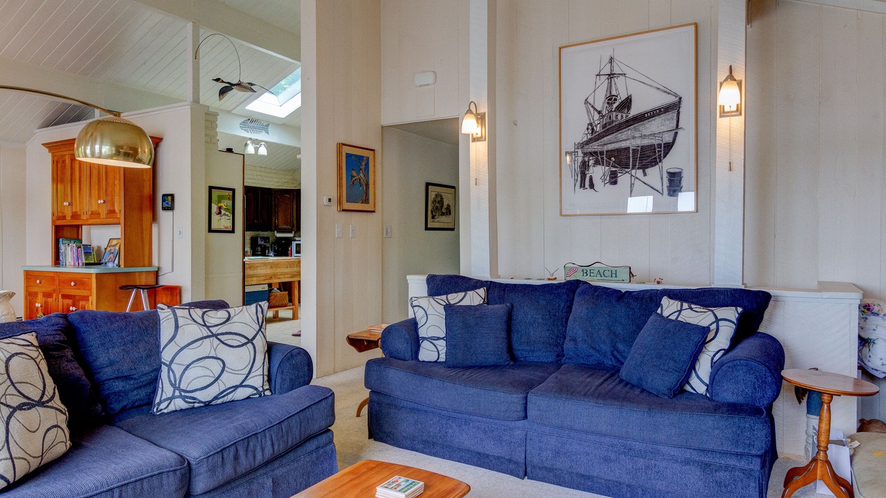 Photo of Livingroom in Barrington
