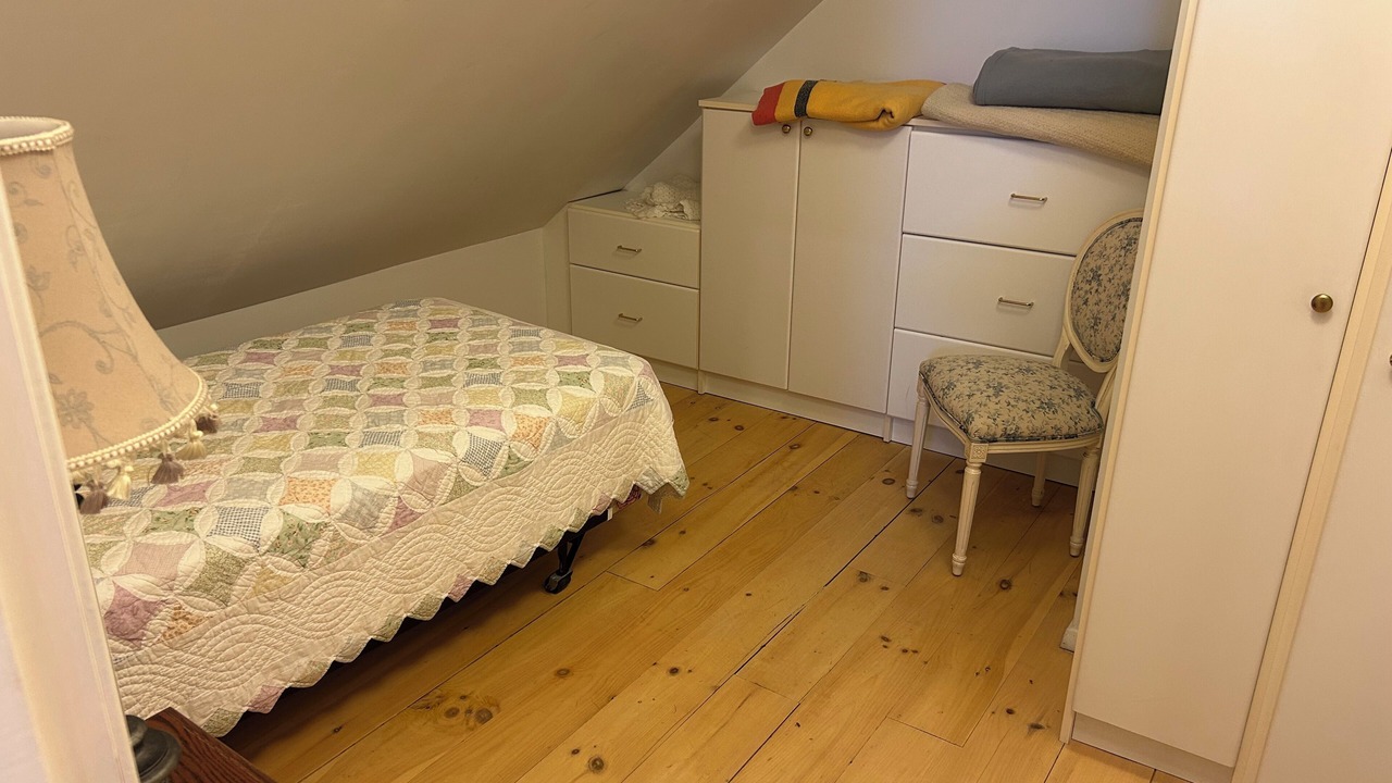 Photo of Bedroom in Orient Point