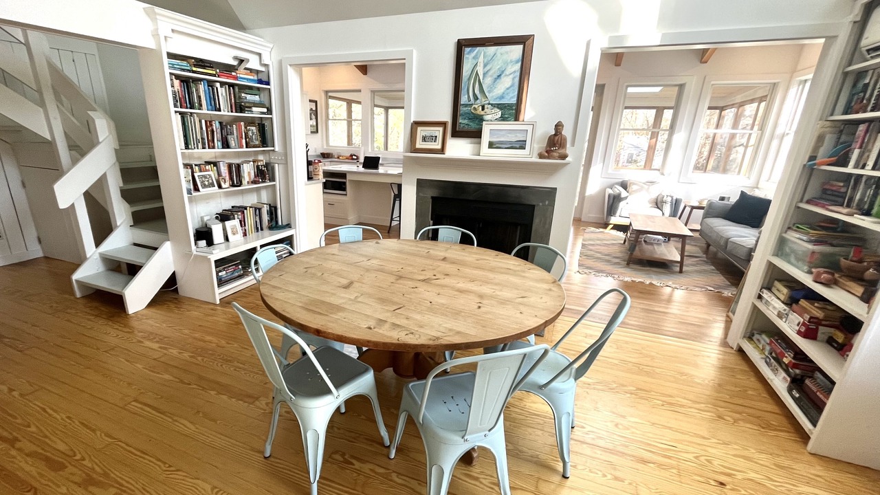 Photo of Bedroom in Tisbury