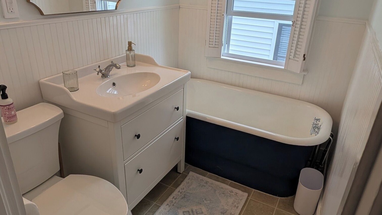 Photo of Bathroom in Ship Bottom