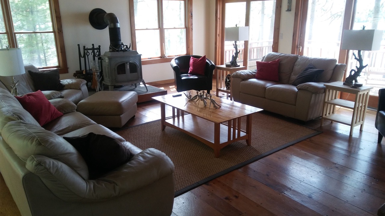Photo of Livingroom in Alton Bay