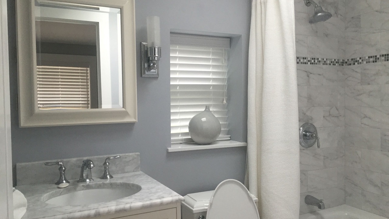 Photo of Bathroom in Lee