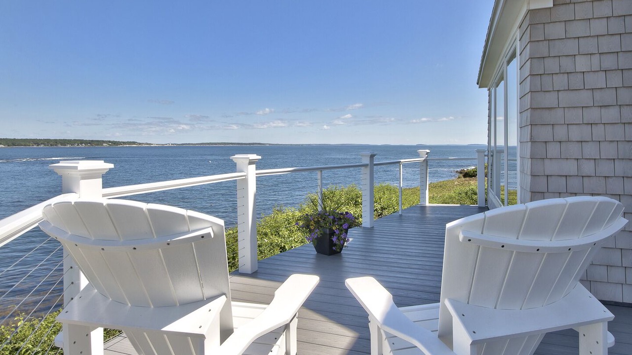 Photo of Patio Balcony in Pond Cove
