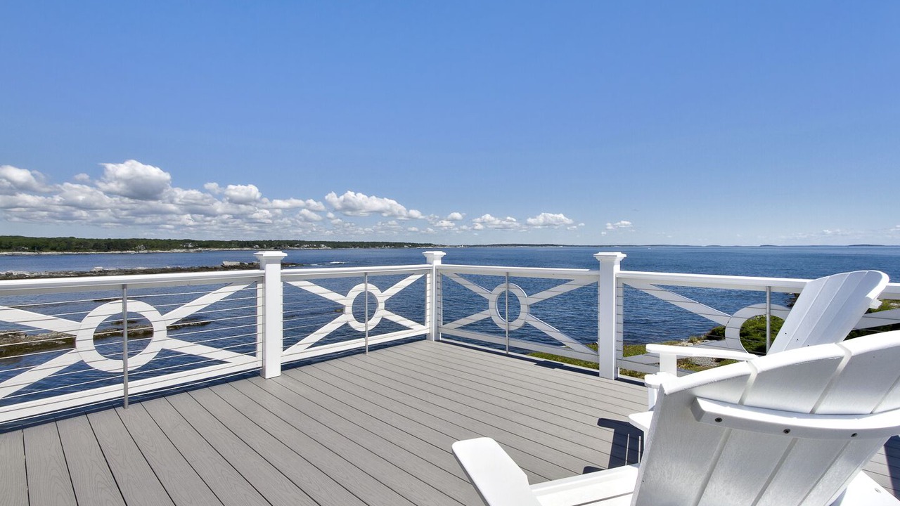 Photo of Patio Balcony in Pond Cove