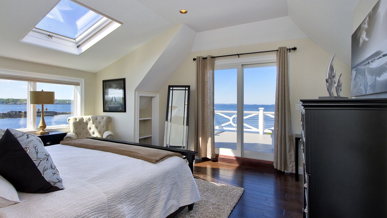 Photo of Bedroom in Pond Cove