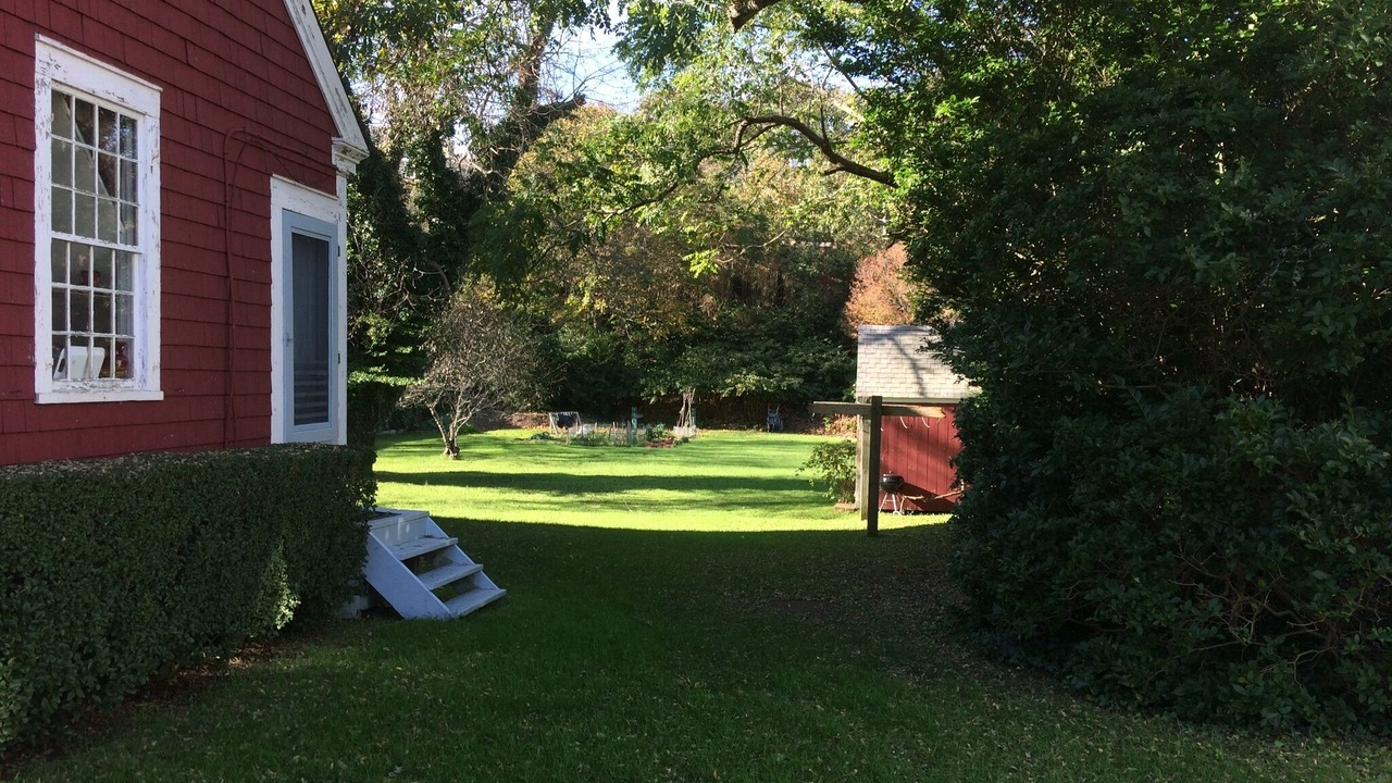 Photo of Outdoor in Commercial Street