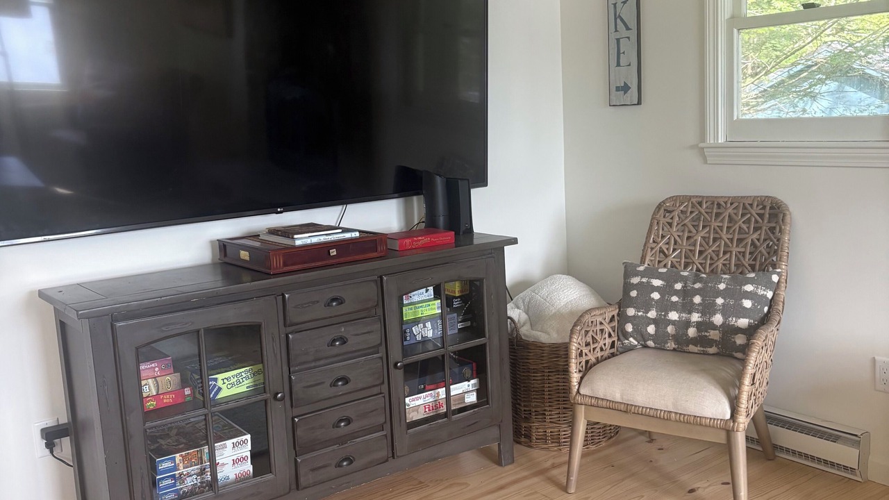 Photo of Livingroom in Mirror Lake