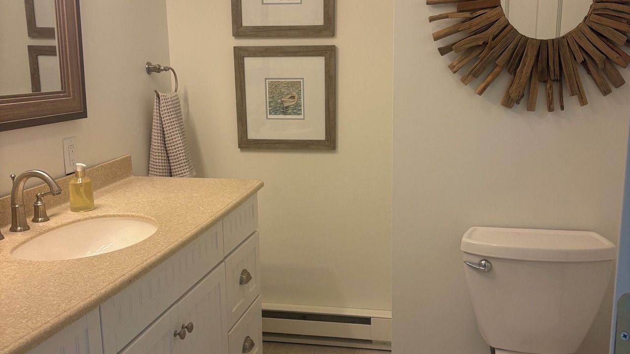 Photo of Bathroom in Mirror Lake