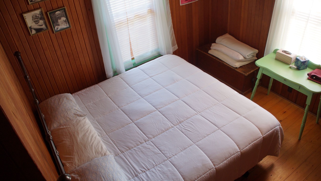 Photo of Bedroom in Bayville