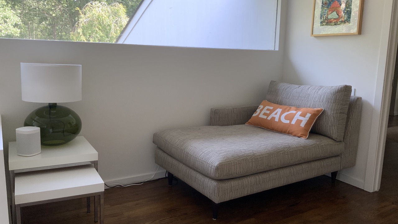 Photo of Livingroom in Northwest Harbor