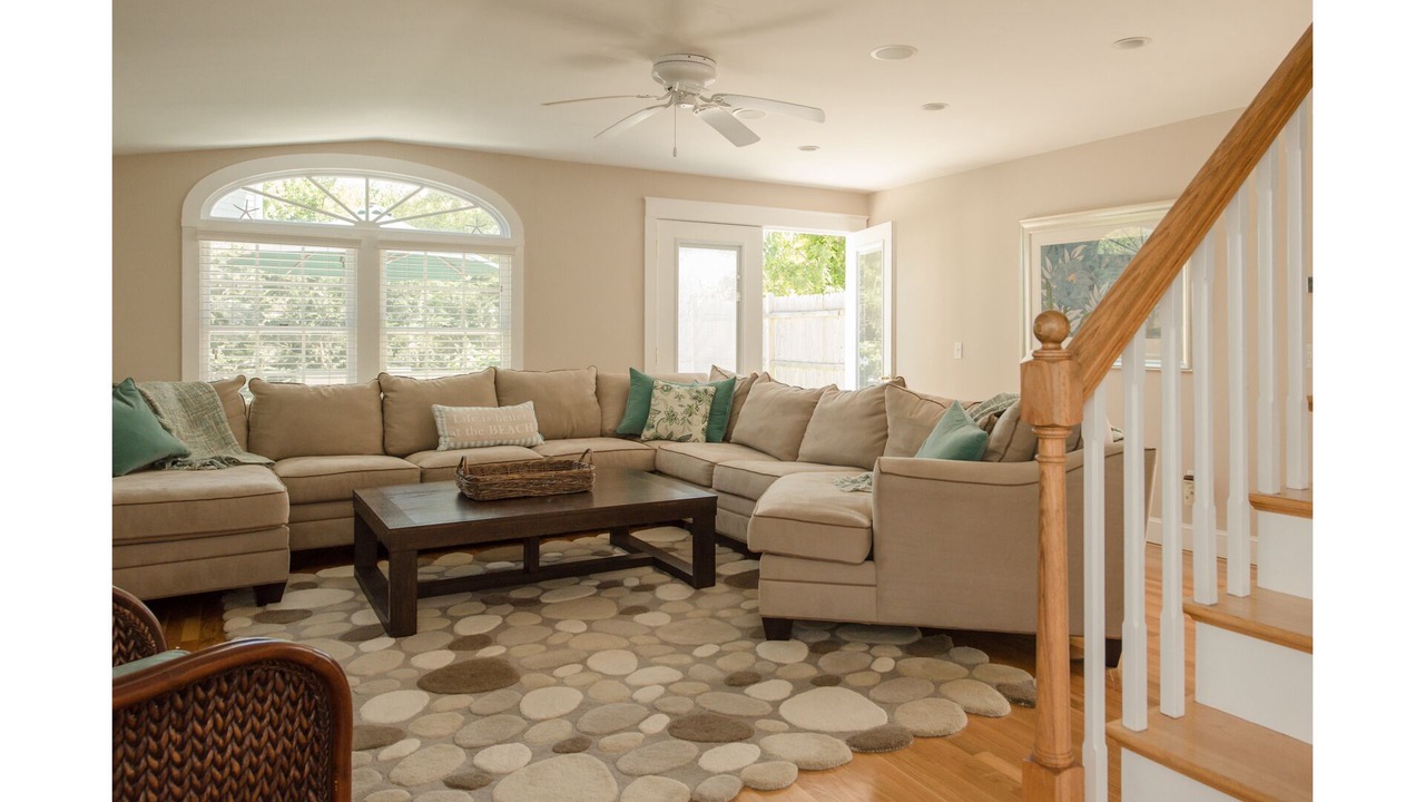 Photo of Livingroom in Dennis