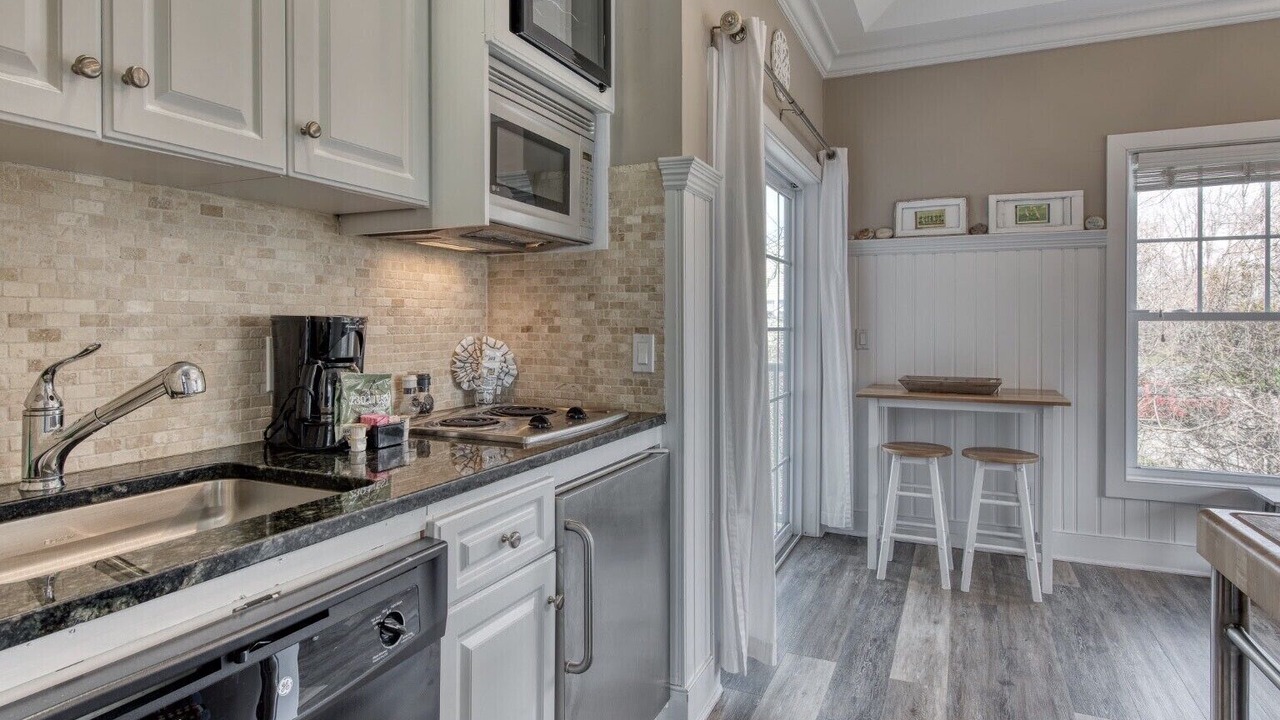 Photo of Kitchen in Greenport West