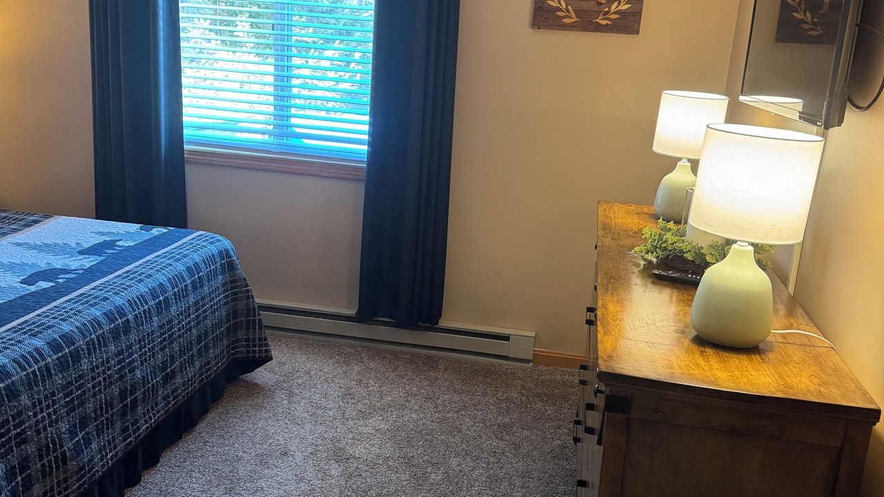 Photo of Bedroom in Center Conway