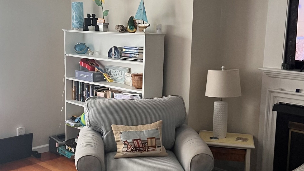 Photo of Livingroom in Newport East