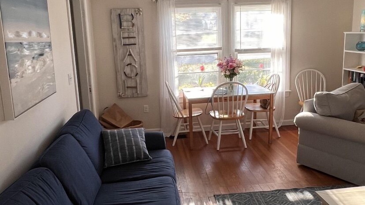 Photo of Livingroom in Newport East