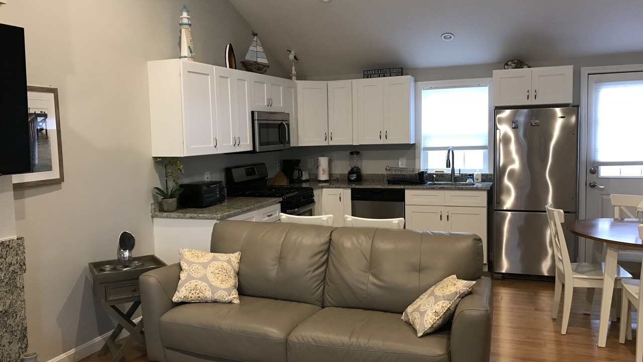 Photo of Livingroom in West Yarmouth