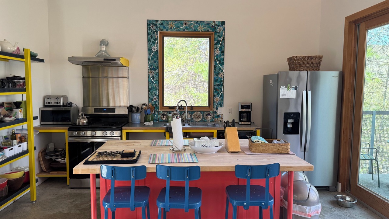 Photo of Kitchen in Cornwall Bridge