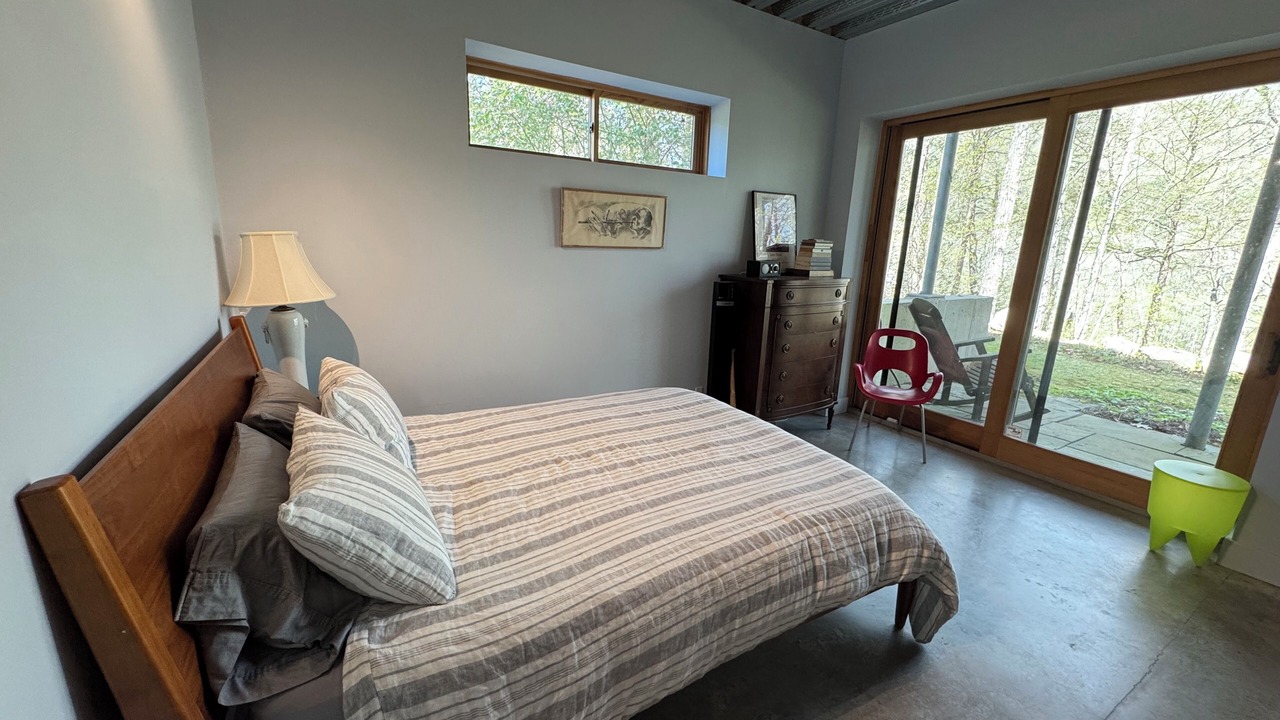 Photo of Bedroom in Cornwall Bridge