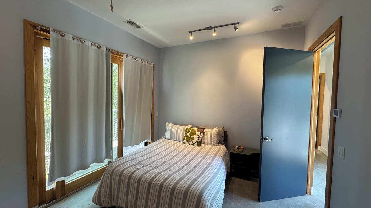 Photo of Bedroom in Cornwall Bridge