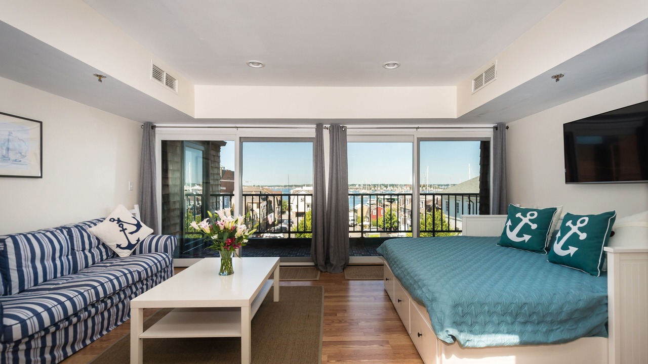 Photo of Bedroom in Yachting Village