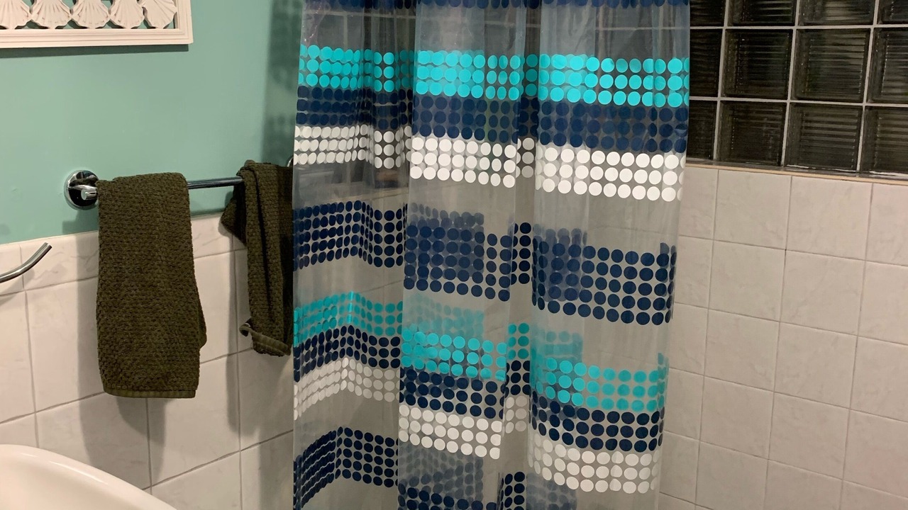 Photo of Bathroom in Commercial Street