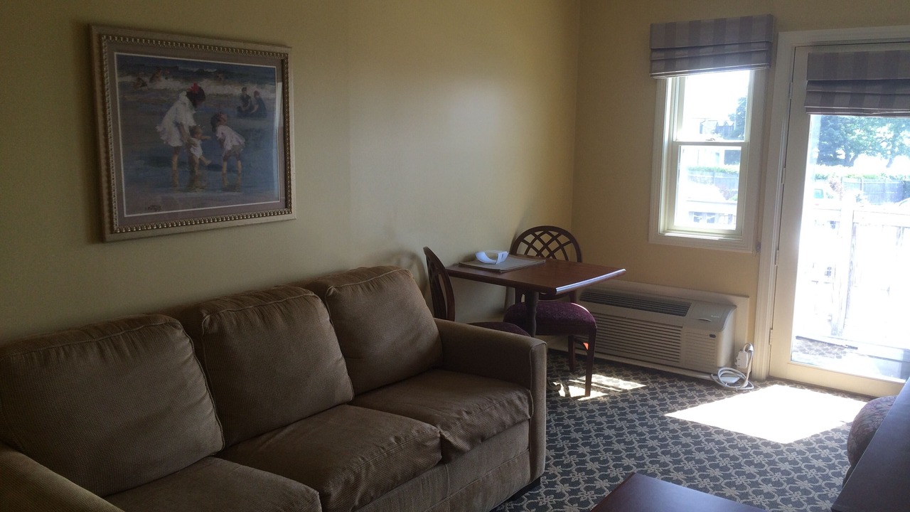Photo of Livingroom in Jamestown
