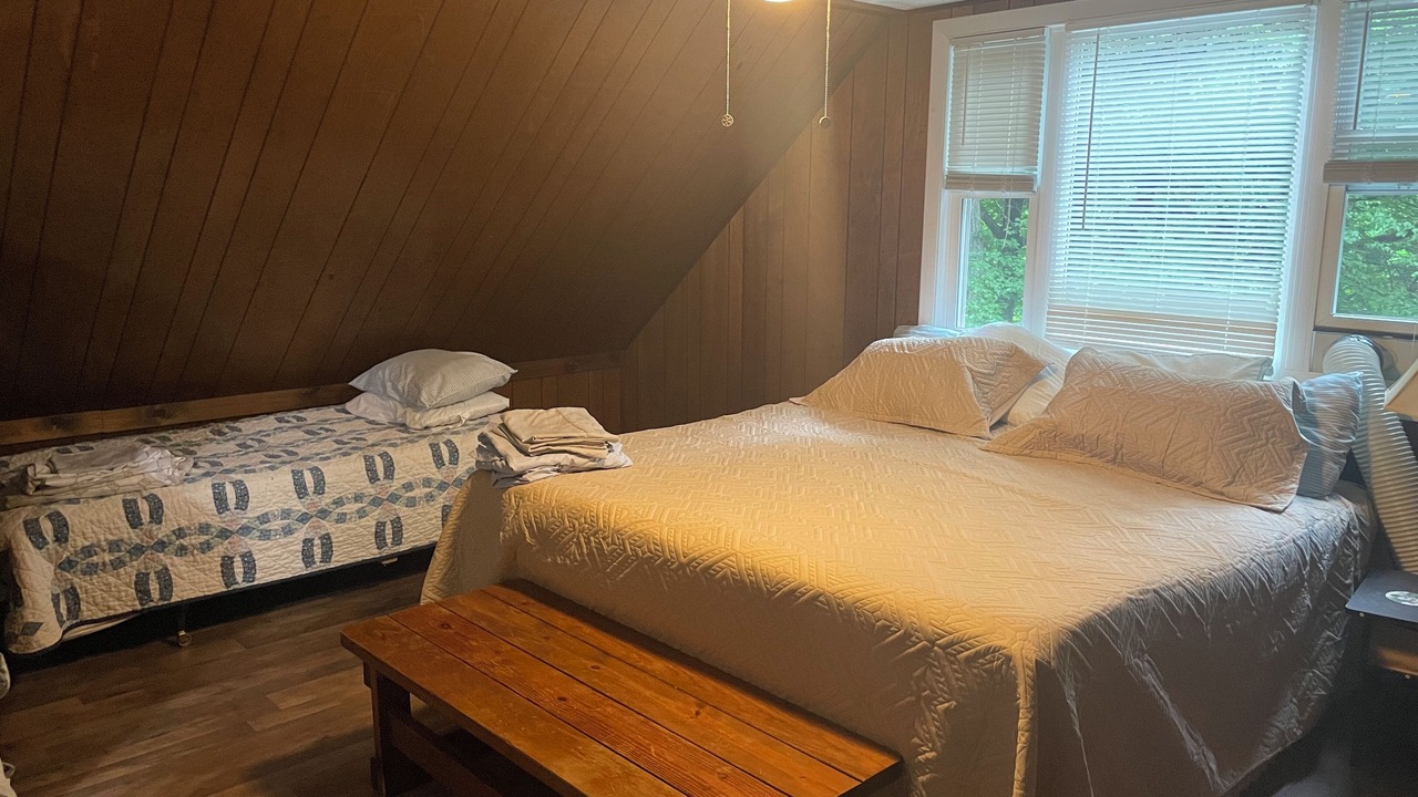 Photo of Bedroom in Moultonborough
