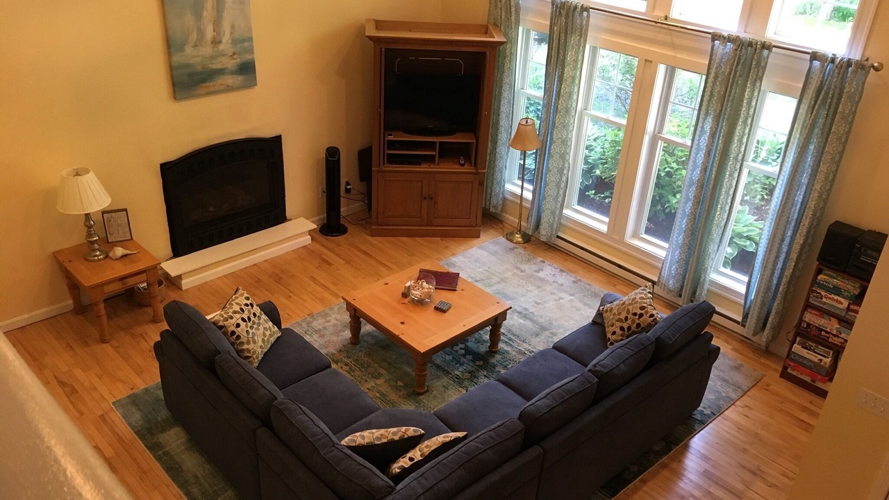 Photo of Livingroom in Narragansett Pier