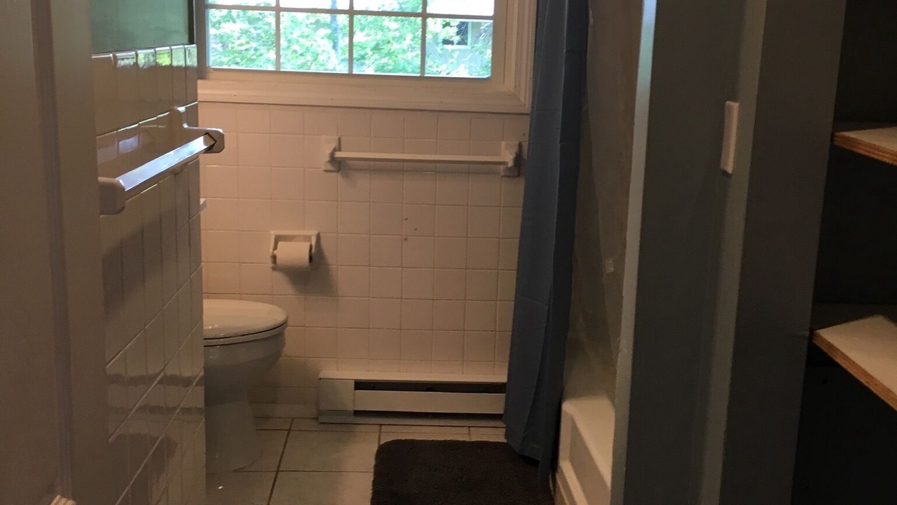 Photo of Bathroom in Narragansett Pier
