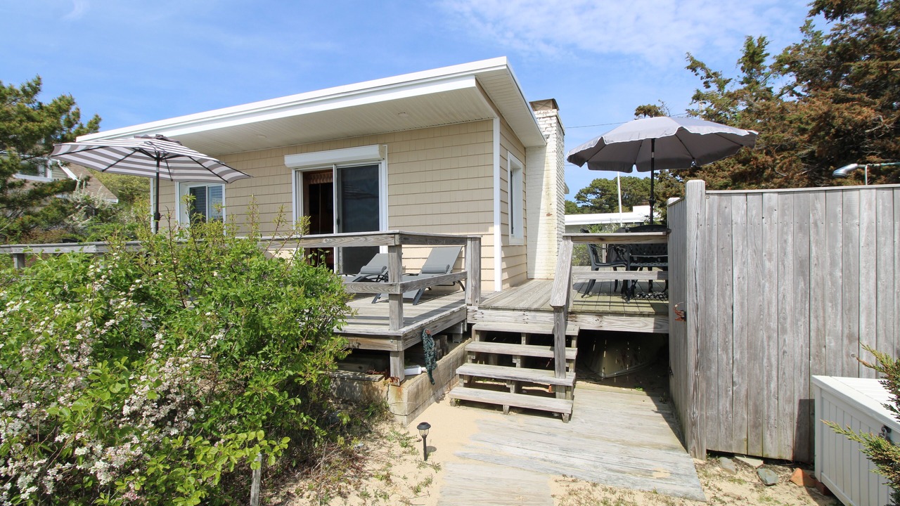 Photo of Patio Balcony in Indian Neck Heights